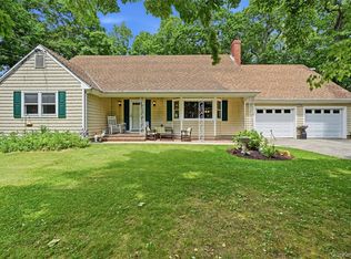 230 Booth Rd, Southold, NY 11971