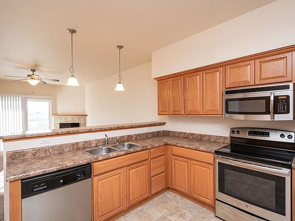 2nd image of 1620 Lincoln Dr Unit 106