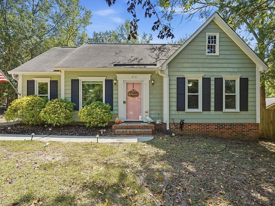 1st image of 213 Dyers Hall Rd