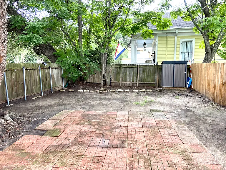 2035 Jena St — Photo 14