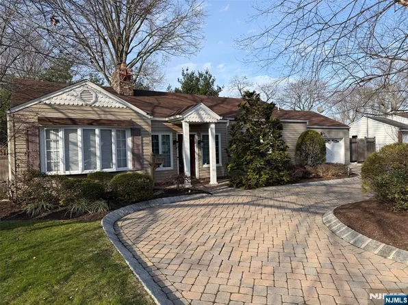 668 Hillsdale Ave, Hillsdale, NJ 07642