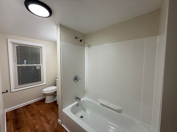2nd image of 663-665 Pawling Ave #1