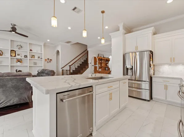 1706 Elmside Ct, Conroe, TX 77301