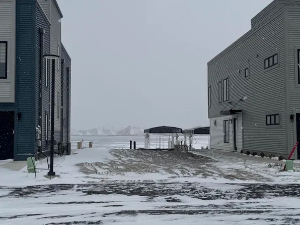 258 Viridian Shores Dr #8, Muskegon, MI 49440