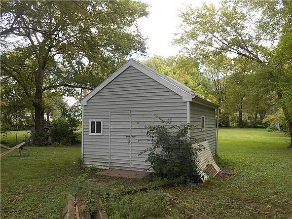 5th image of 13113 Parker Ave