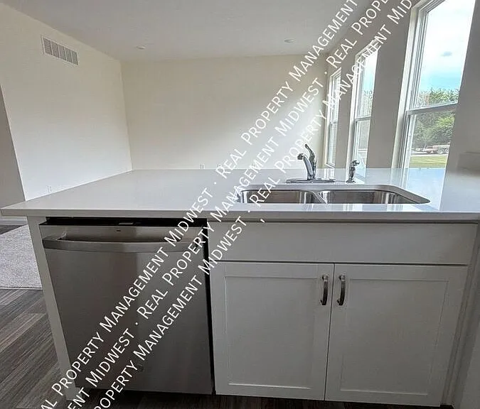 3072 Simpson Ct — Photo 11