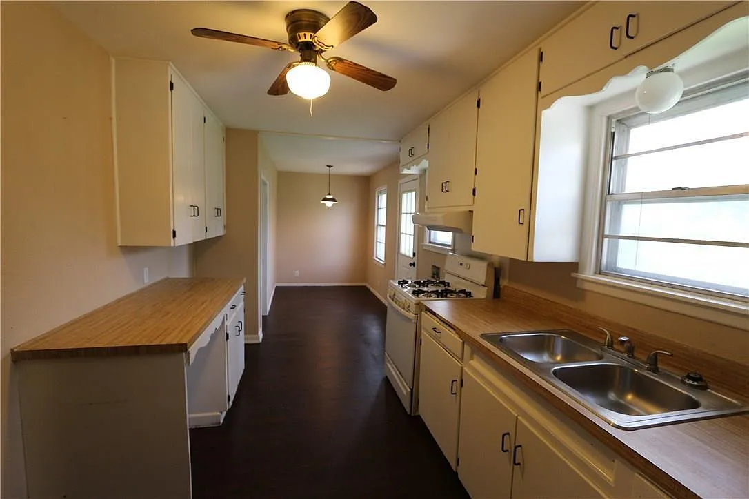 3 bed, 1520 sqft, $1,800 — Photo 2