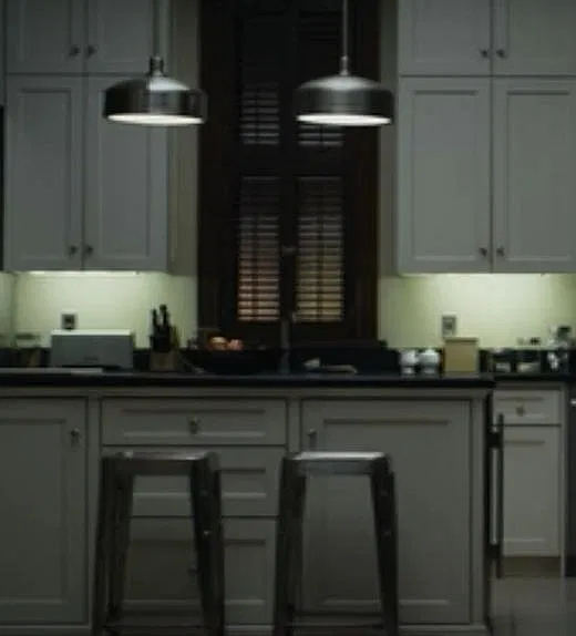 House of Cards Townhouse — Photo 4