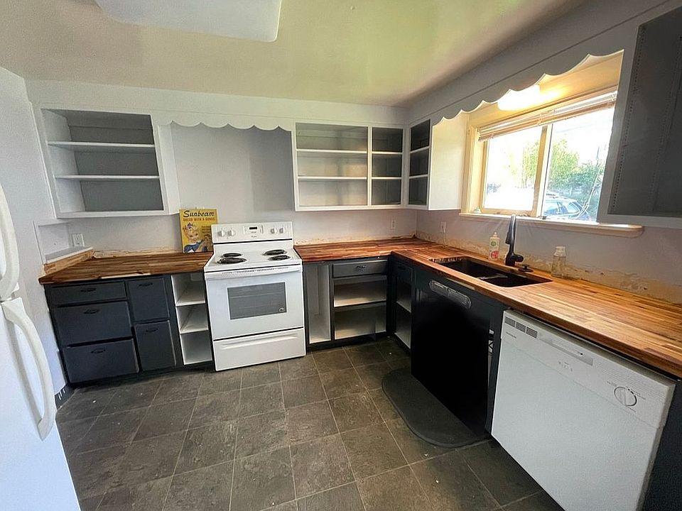 2nd image of 1624 Ono Ave