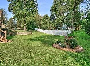 1987 Lemontree Ln, Collinsville, IL 62234