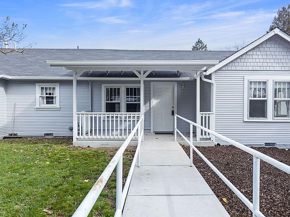 4th image of 2165 Crestbrook Rd