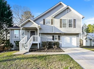 2804 Maple Grove Dr, Rex, GA 30273