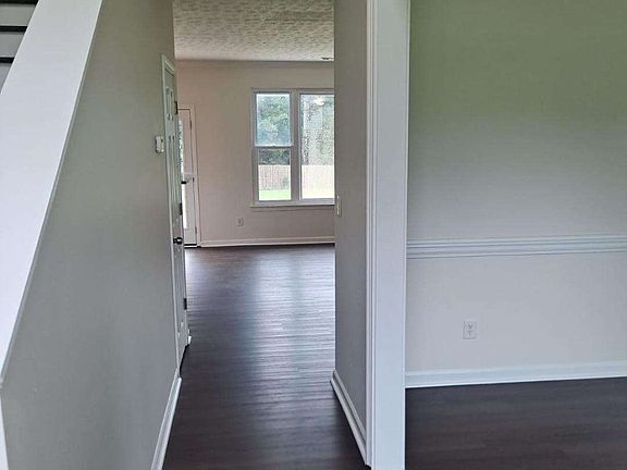 4th image of 965 Trotters Farm Rd