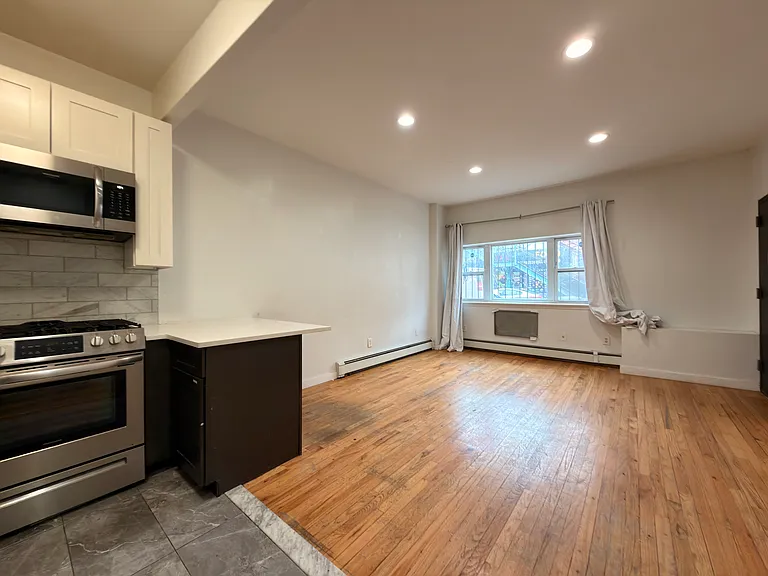 576 Van Siclen Ave #1 — Photo 2