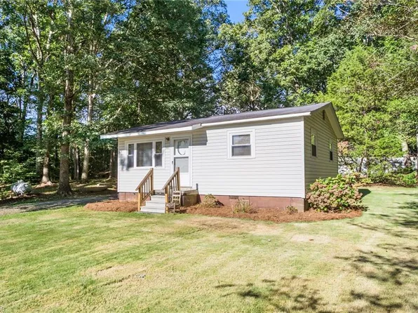 4963 Summerset Rd, Randleman, NC 27317