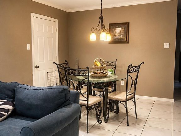 2nd image of 3306 Garrison Ct