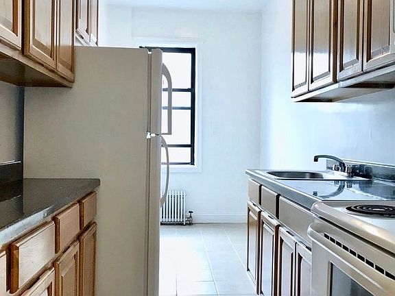 4th image of 675 86th St APT A4