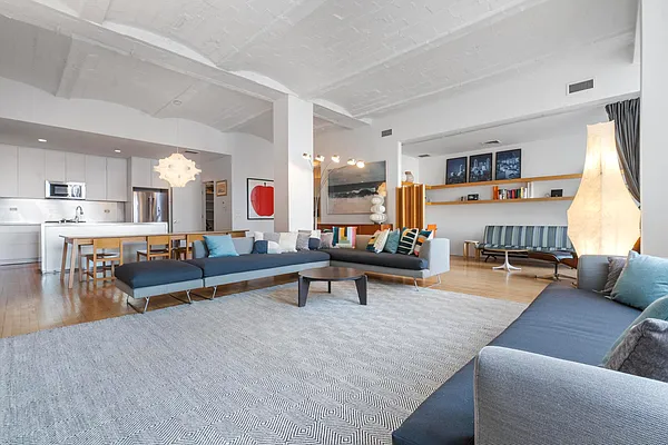 Rented by Compass | media 2