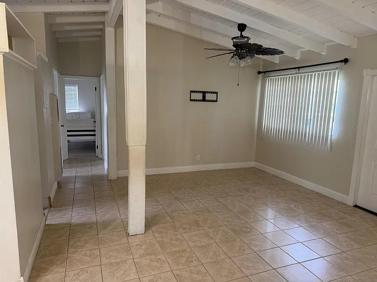 804 SW 24th Ave — Photo 3