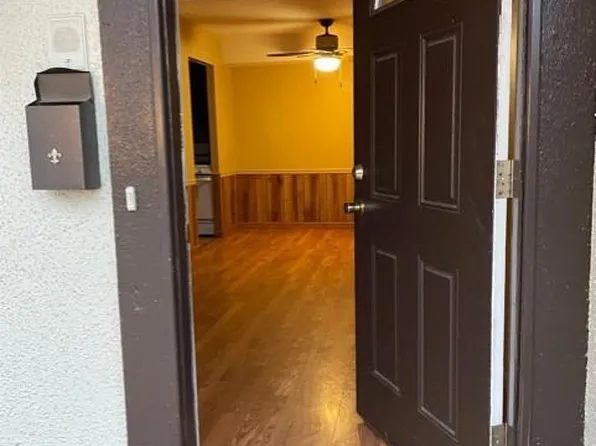 11149 Whispering Oaks Dr, Saint Louis, MO 63136