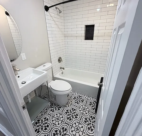 682 Summit Ave — Photo 4