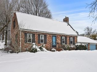 17 Gates Rd, Shrewsbury, MA 01545