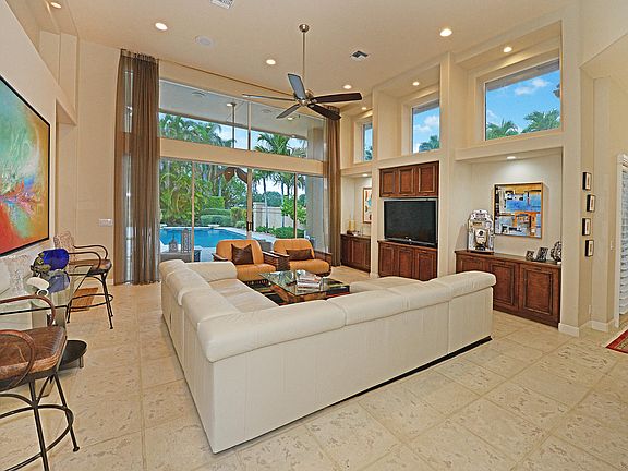 Home For Sale In Boca Grove