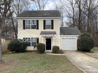 5222 Tresham Ct, Charlotte, NC 28215