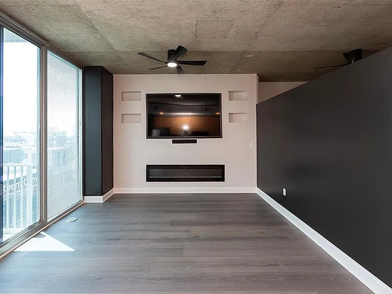 400 W Peachtree St NW #2310 — Photo 6
