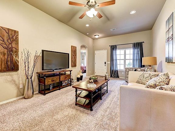 4th image of 8701 SW 44th Cir