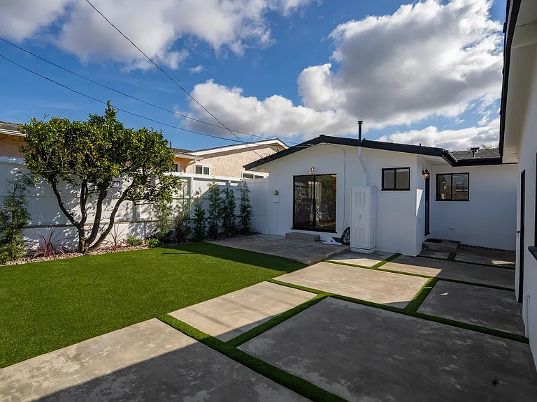 174 W Avenida Cornelio — Photo 20