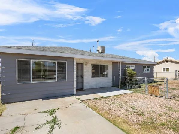 909 Impala Dr, Belen, NM 87002