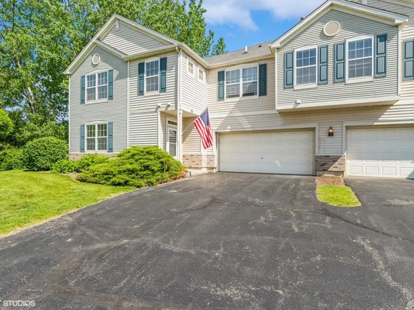 631 Bridle Ct #631, McHenry, IL 60051