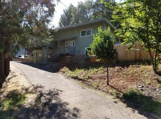 1504 Ridge Ave, Roseburg, OR 97470
