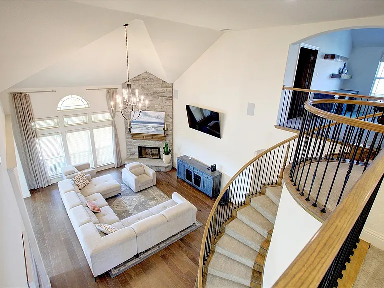214 Heatherstone Dr — Photo 26