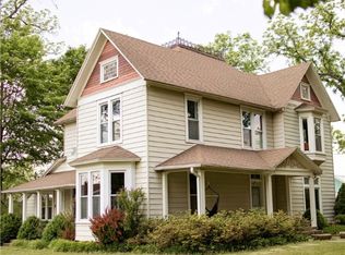 608 Viney Grove Rd, Prairie Grove, AR 72753