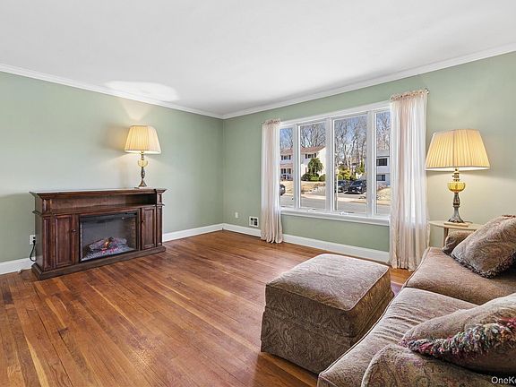 2nd image of 14 Wenmore Road