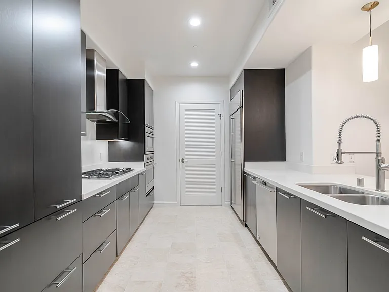 352 Caruso Ave — Photo 14