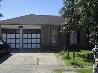 2456 Sunset Dr, Harvey, LA 70058