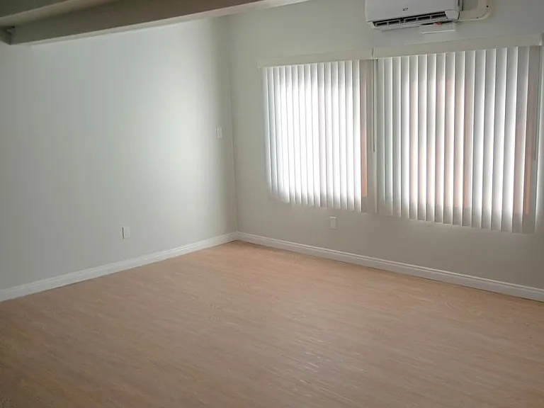 5302 Colodny Ave — Photo 8