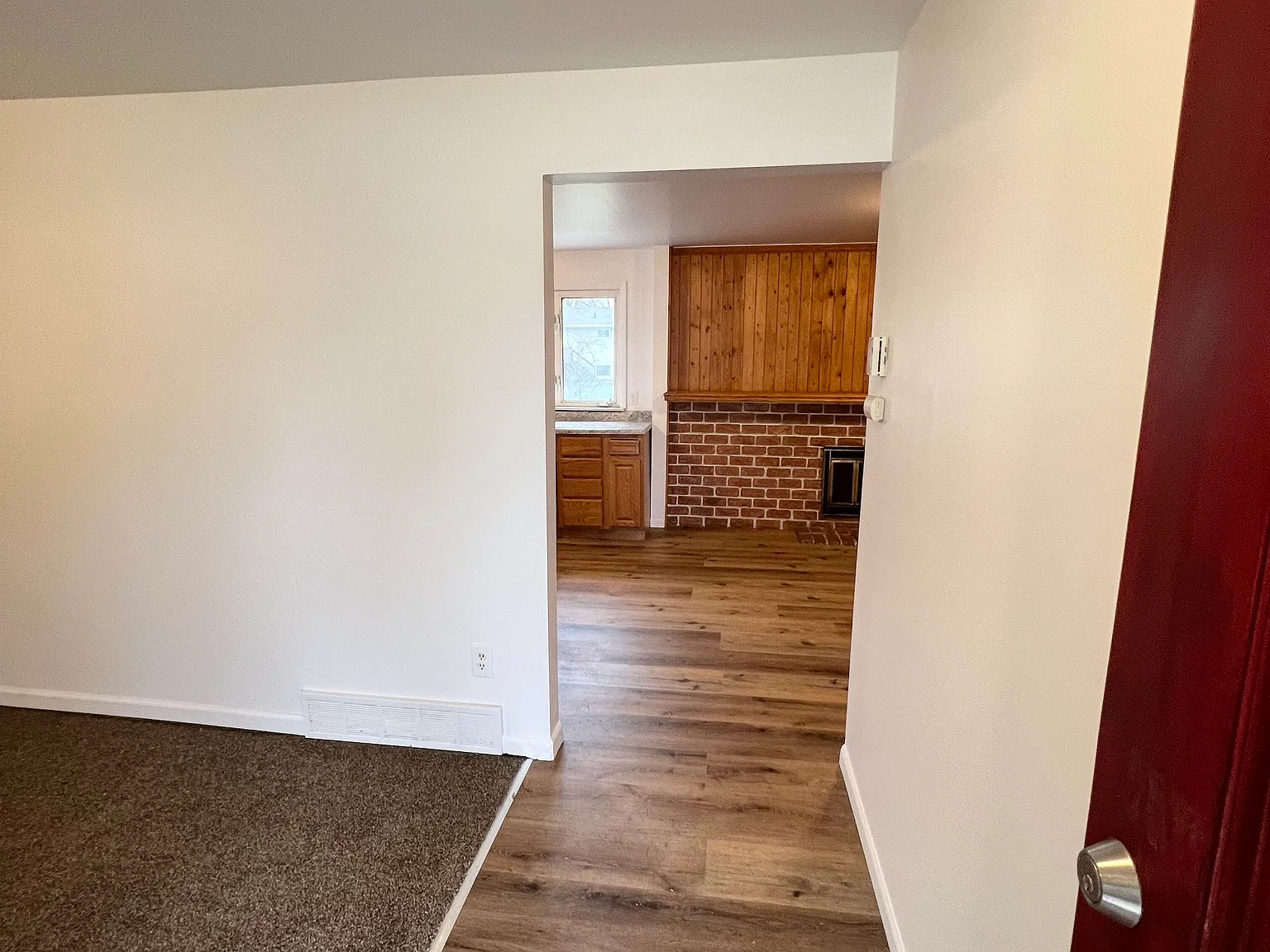 3 bed, 1008 sqft, $1,650 — Photo 4