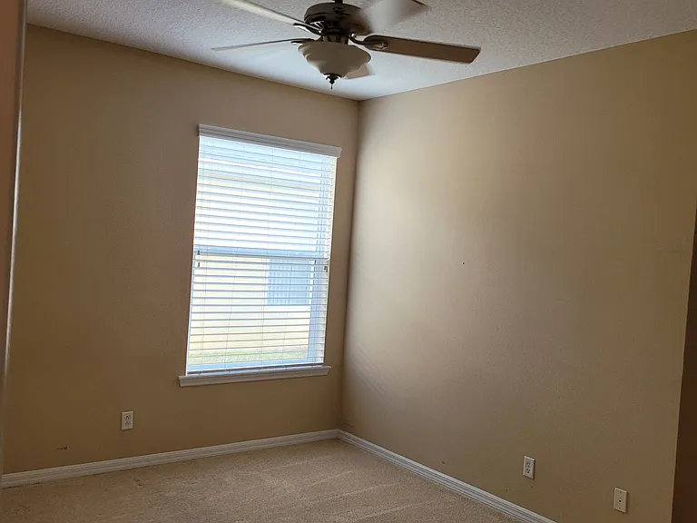 1519 Lexington Ave — Photo 15