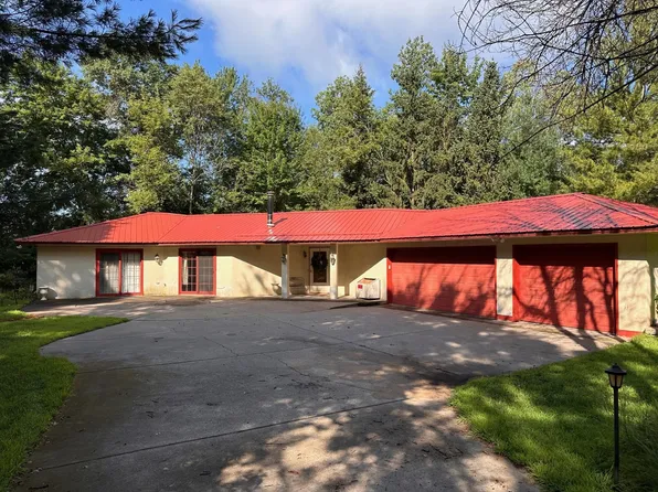 606 Swan Lake Ln NW, Oak Grove, MN 55011