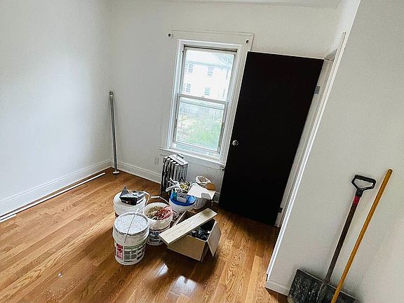 5th image of 114-52 145th St #1