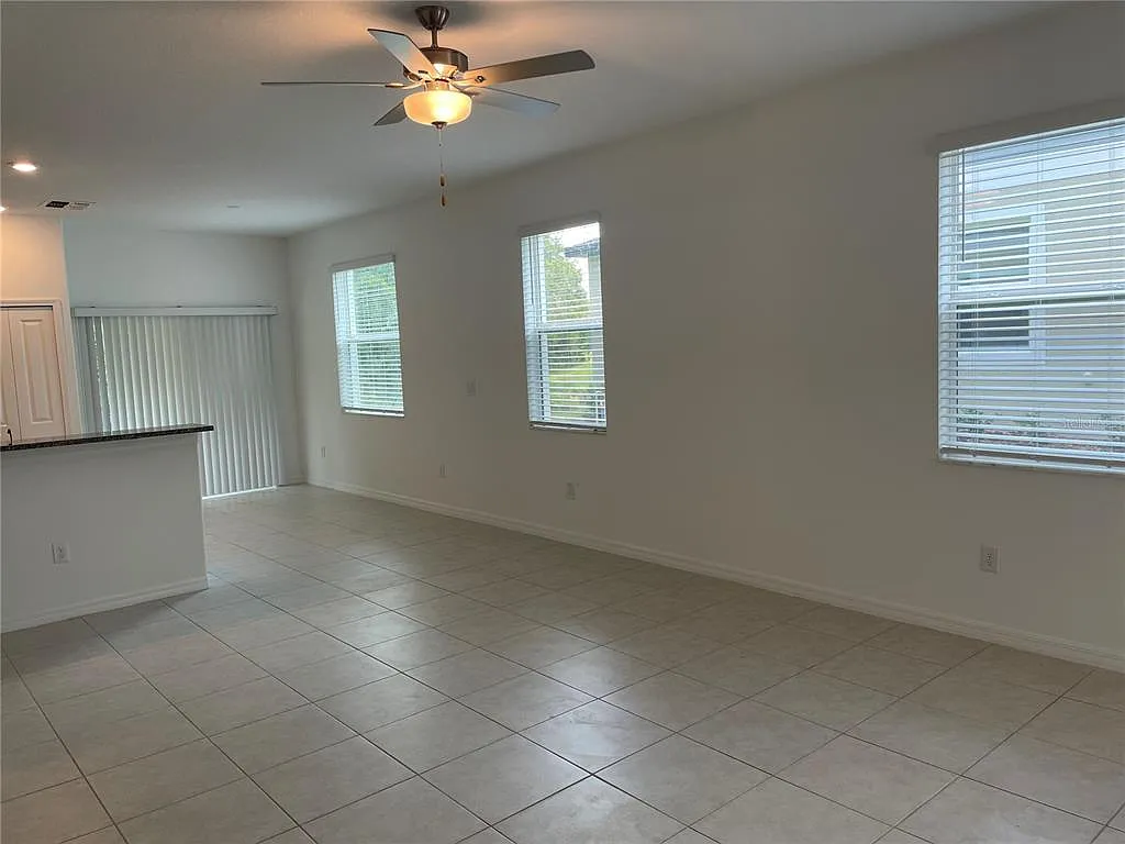 2 bed, 2.5 bath, 1541 sqft, $1,950 — Photo 4