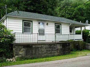 235 Ray St, Irwin, PA 15642