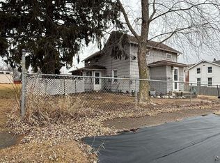 108 Washington St, Ridott, IL 61067