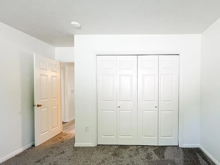 1441 S Main St — Photo 4