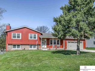 4502 Eastridge Dr, Omaha, NE 68134