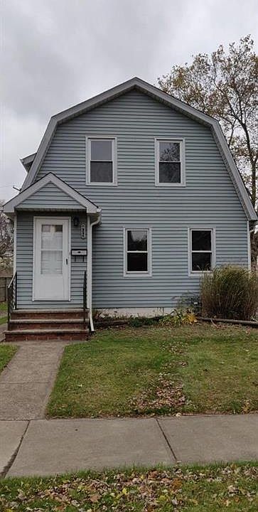 1st image of 433 Independence St